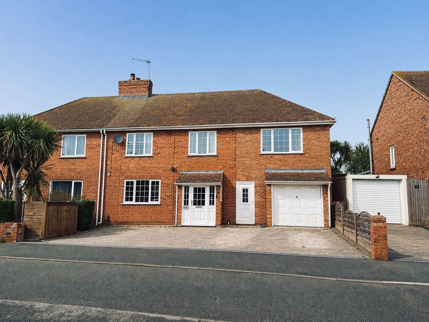 Semi Detached House in Sandwich