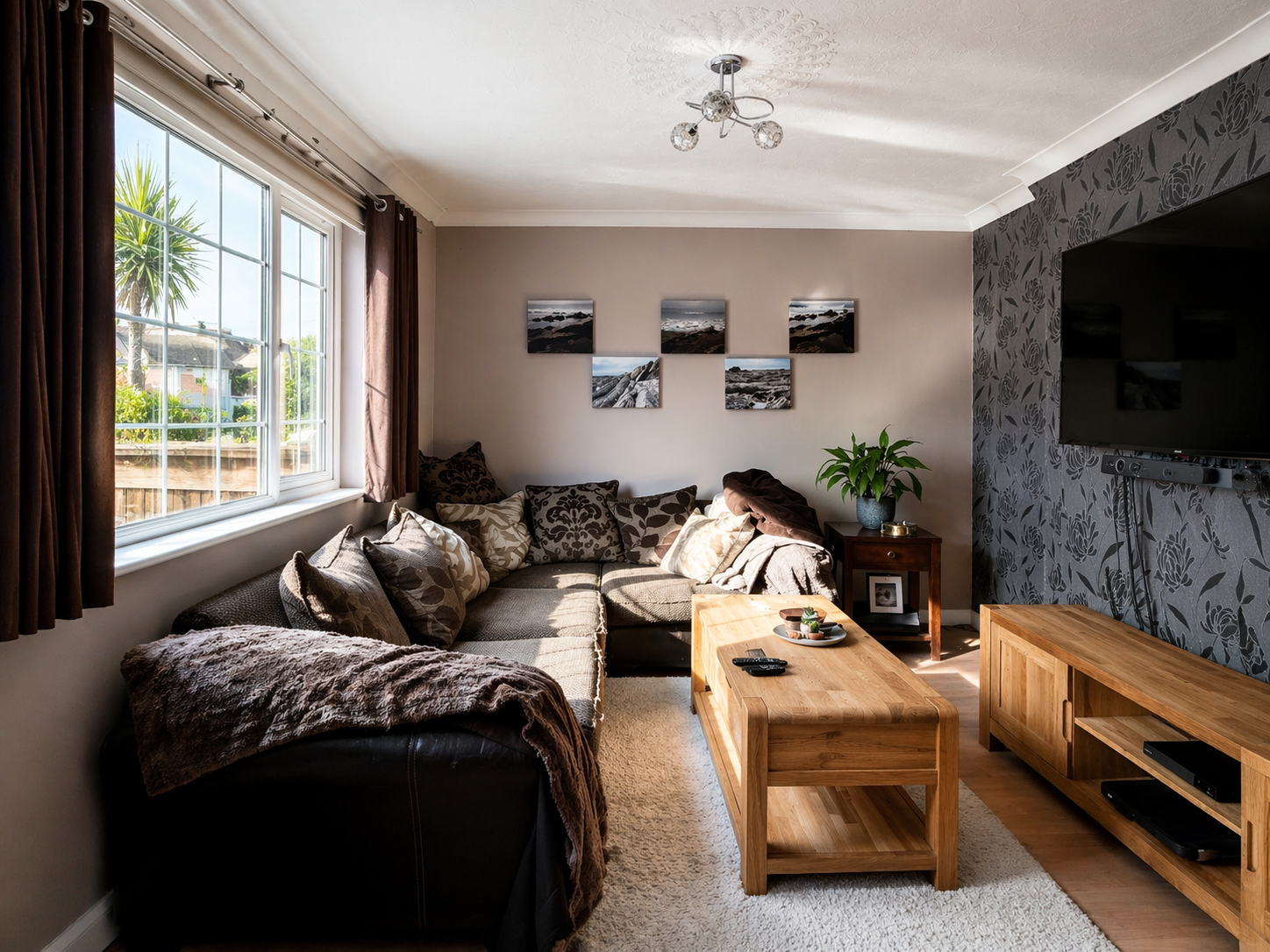 Semi Detached House in Sandwich