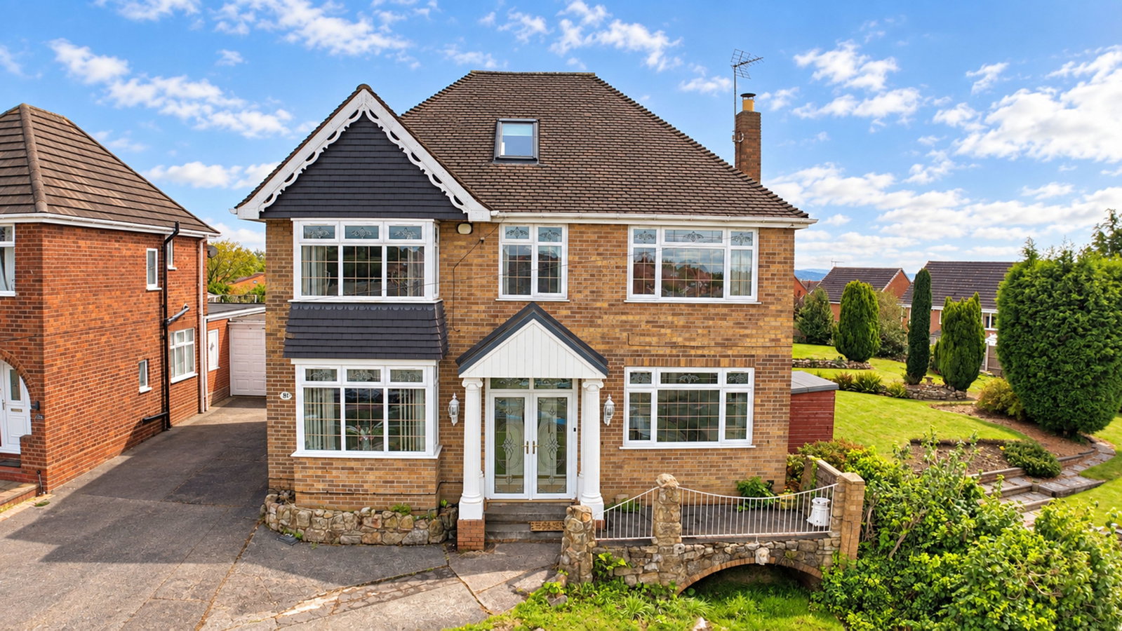 Detached House for sale in Dudley, Robert Street, Dudley, DY3 2AZ