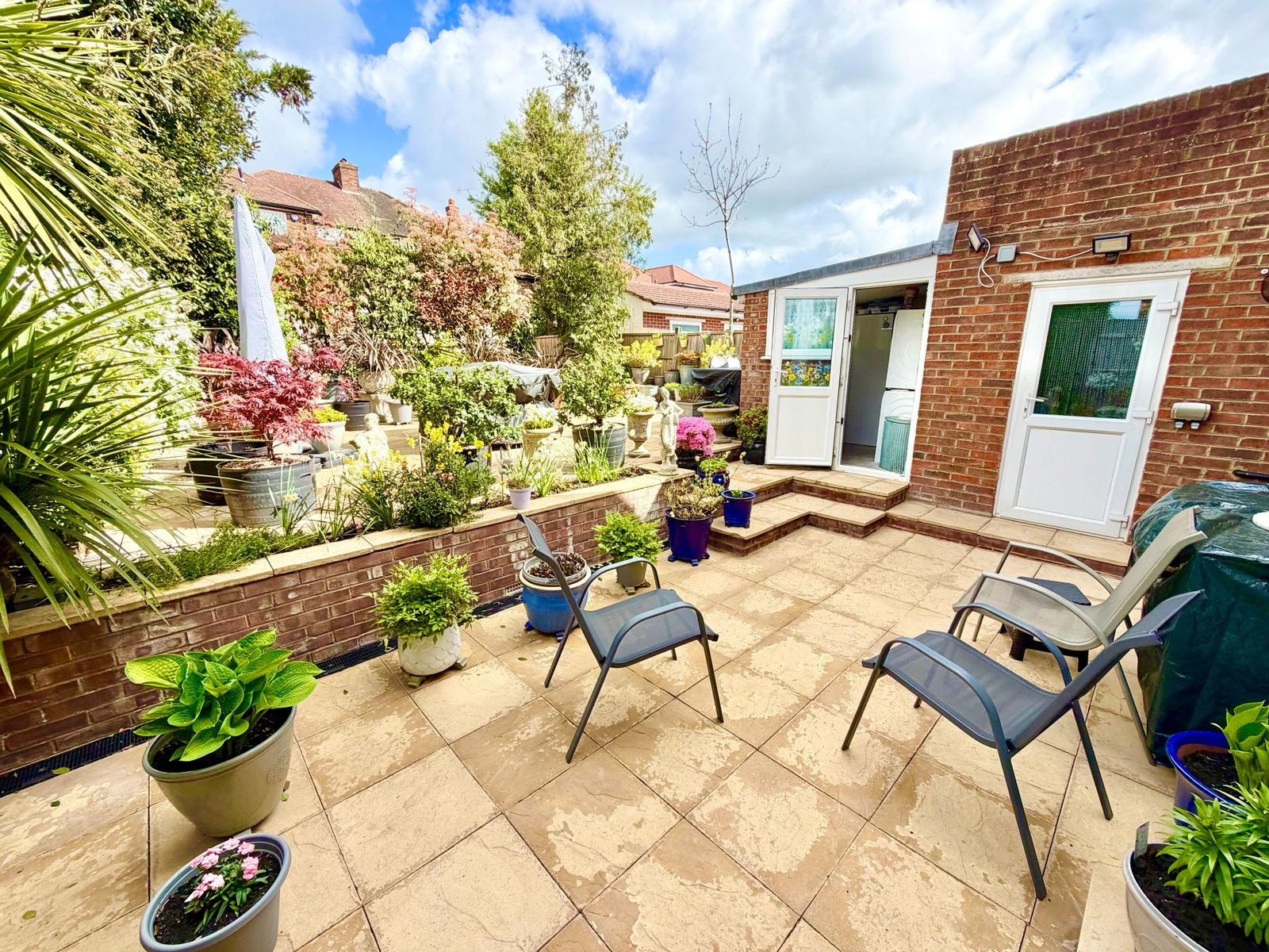 Semi Detached House in Edgware