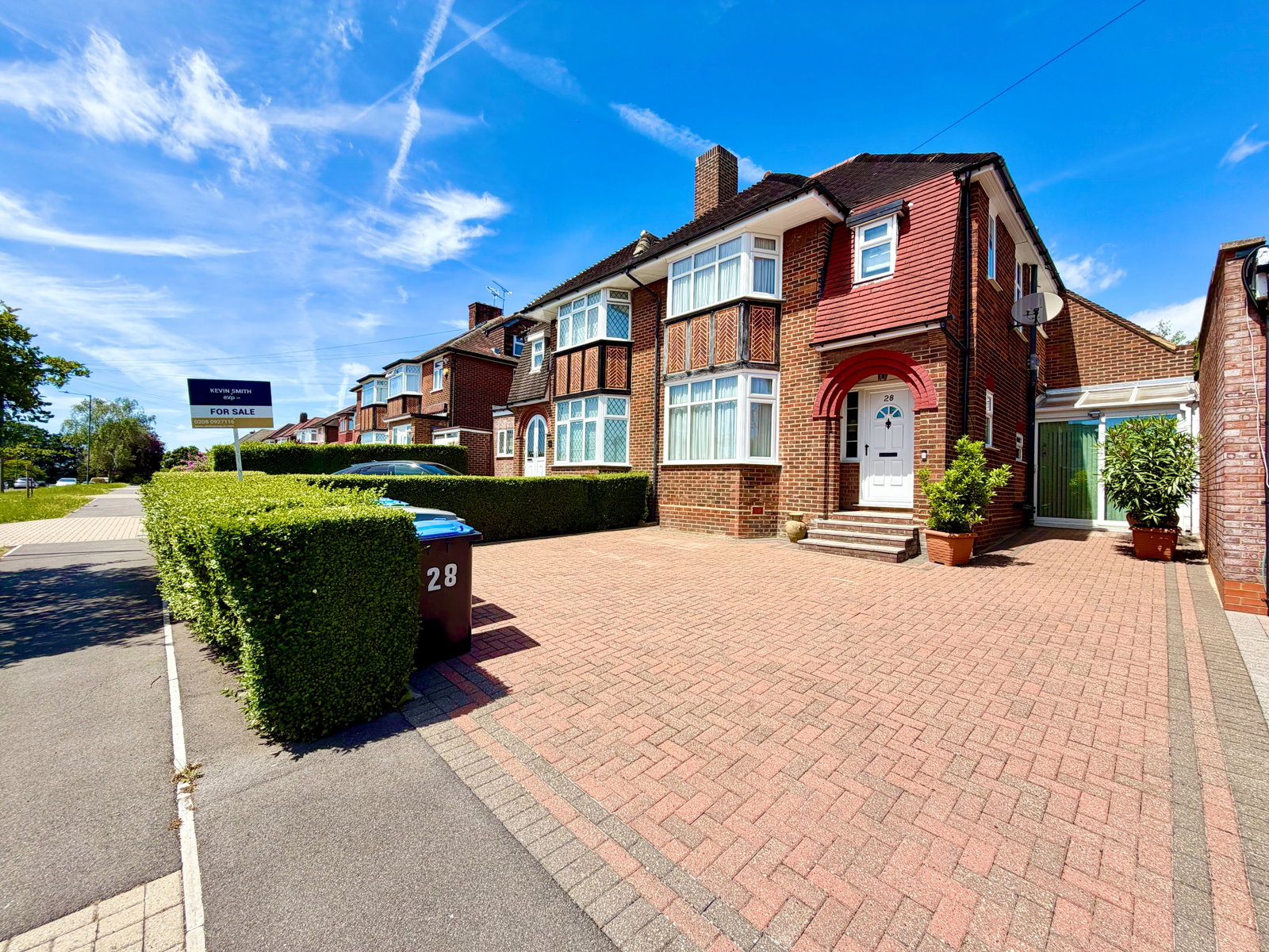 Semi Detached House in Edgware