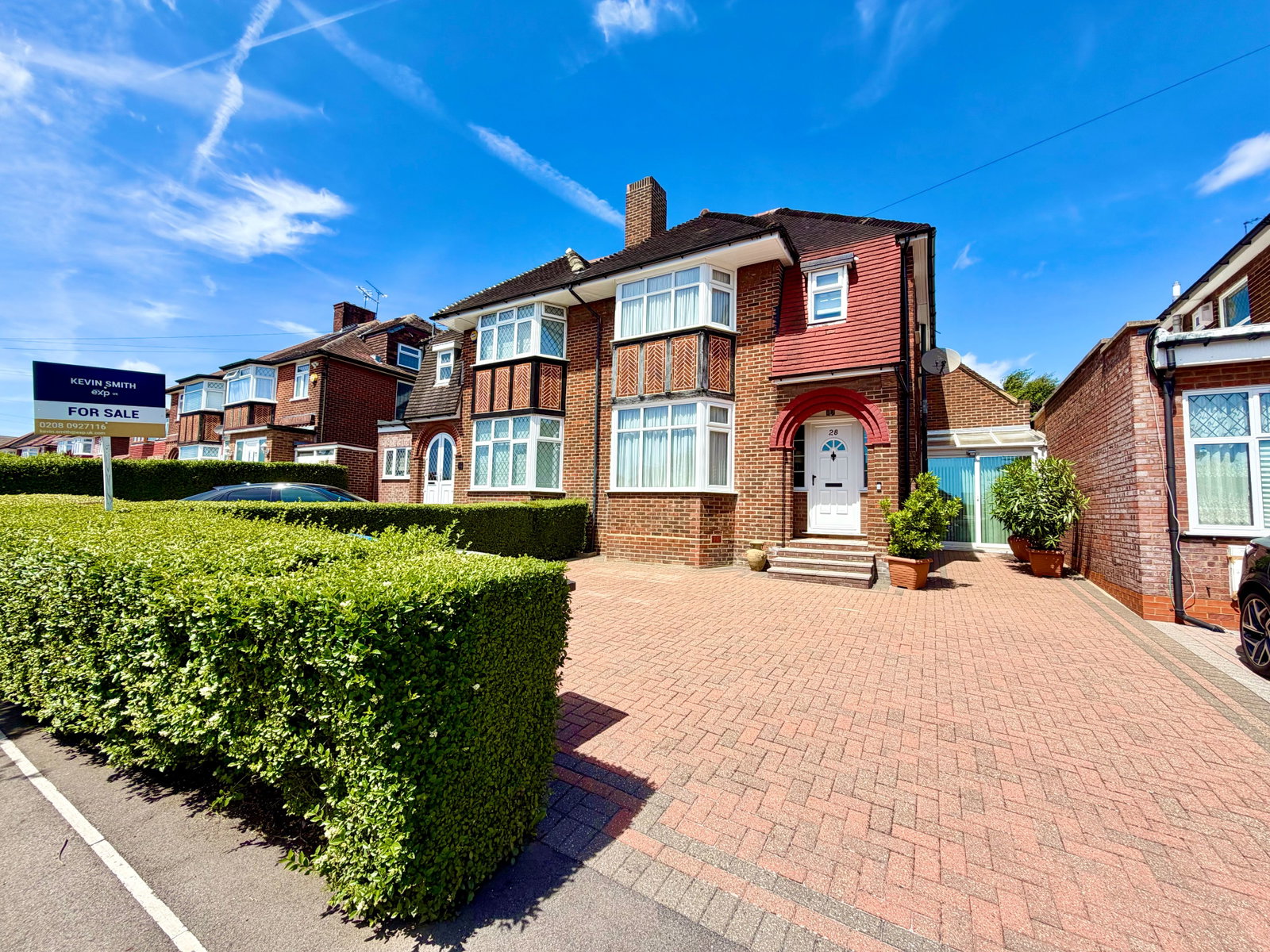 Semi Detached House in Edgware