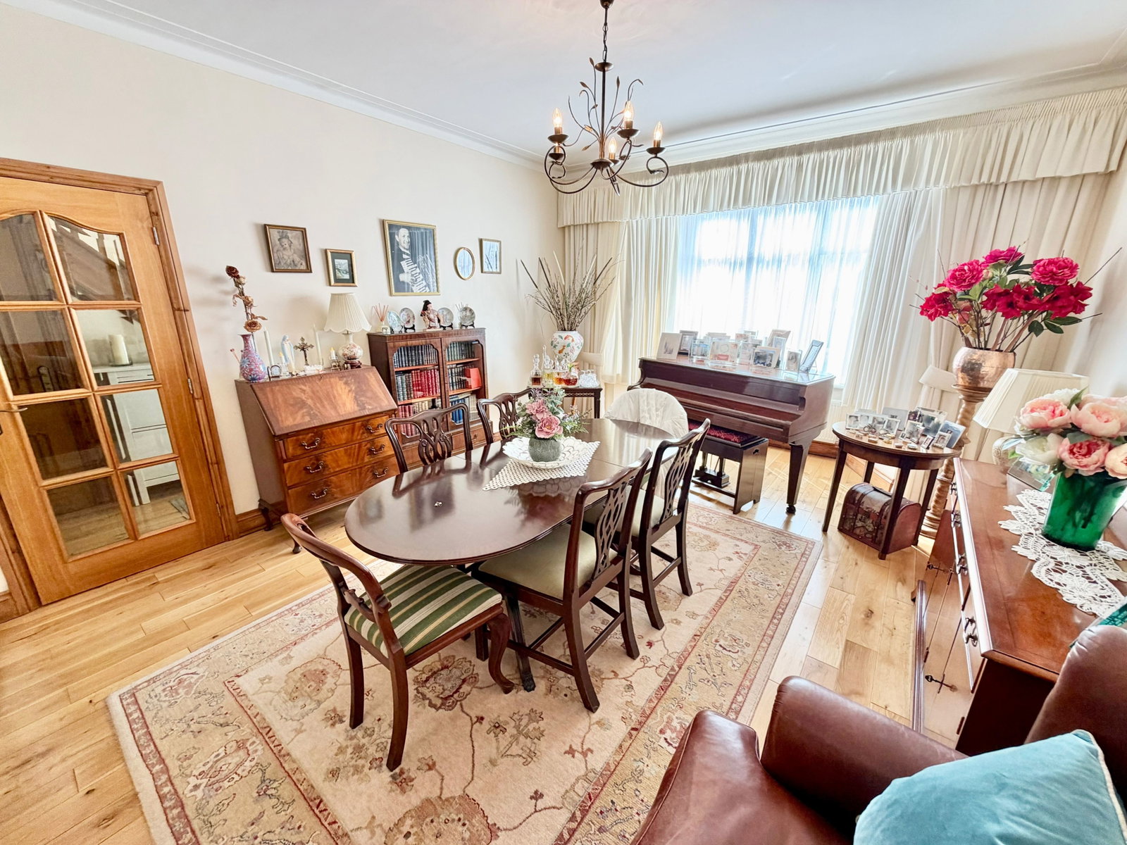 Semi Detached House in Edgware