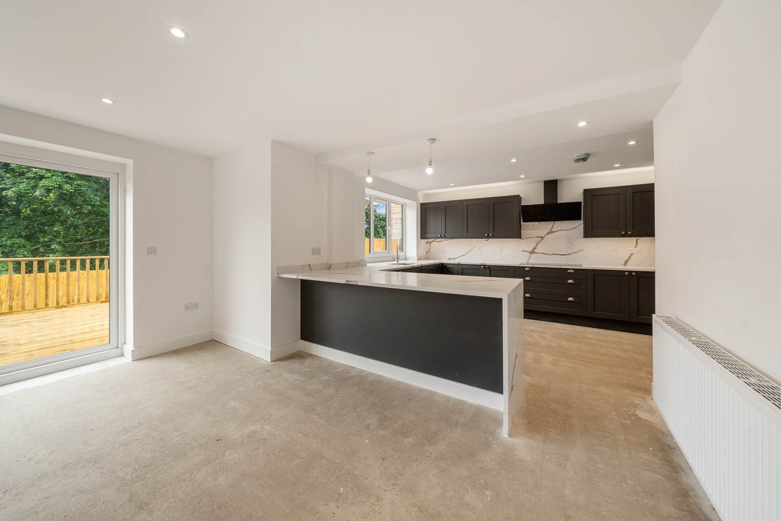 Detached House in Brighouse