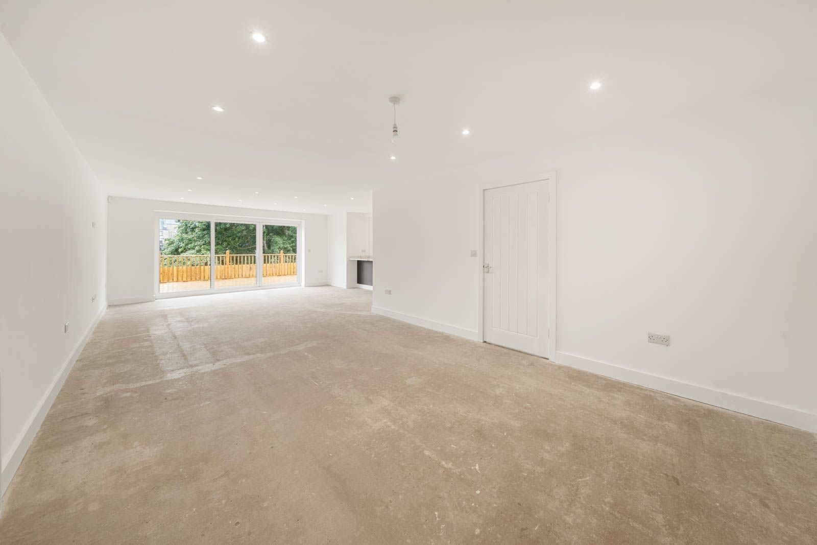 Detached House in Brighouse