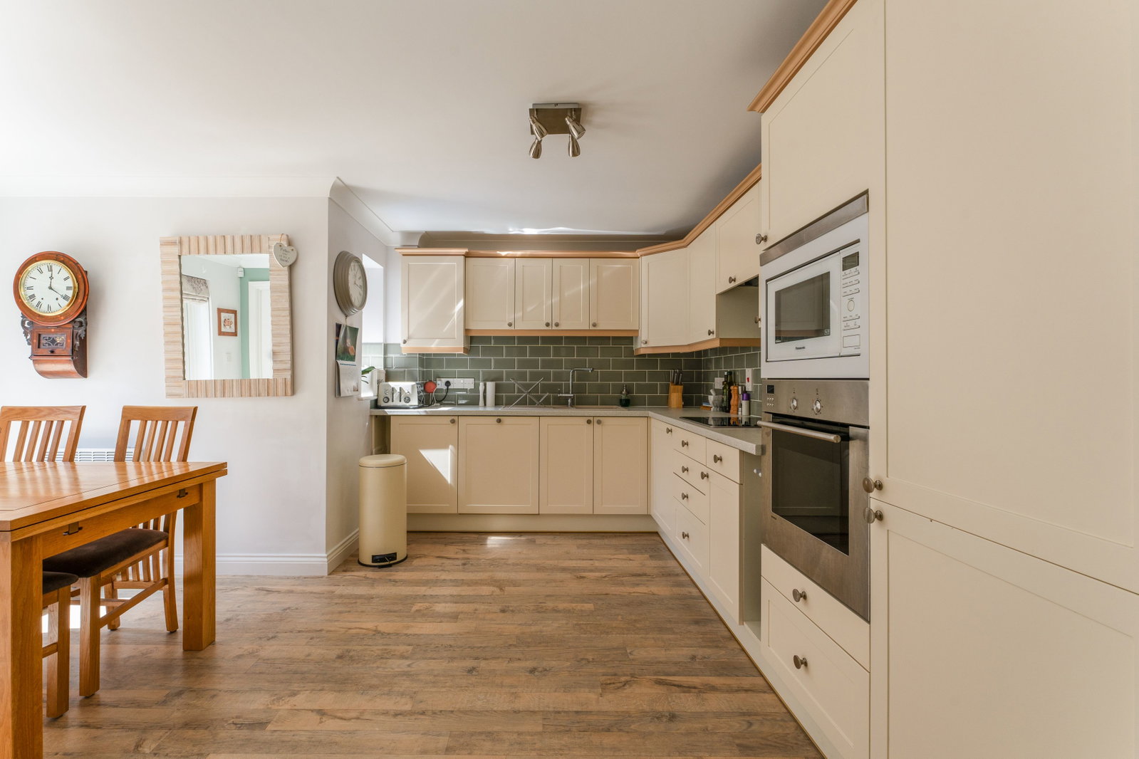 Semi Detached House in Salisbury