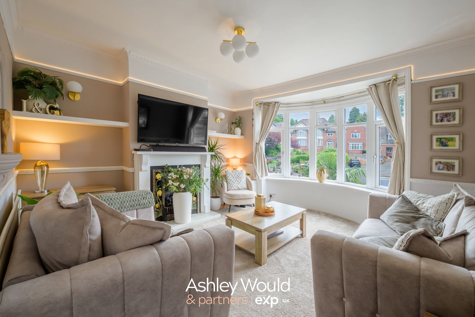 Semi Detached House in Cradley Heath