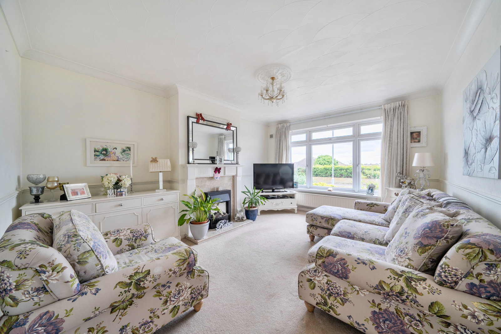 Semi Detached Bungalow in Ramsgate