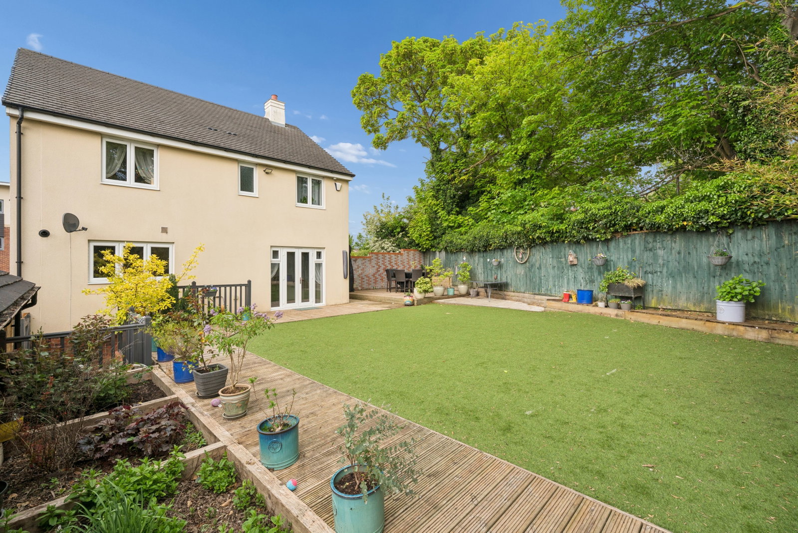 Detached House in Dunstable