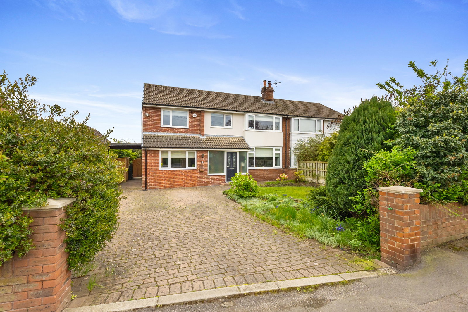 Semi Detached House in Altofts, Normanton