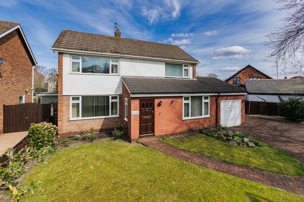 Detached House in Liverpool