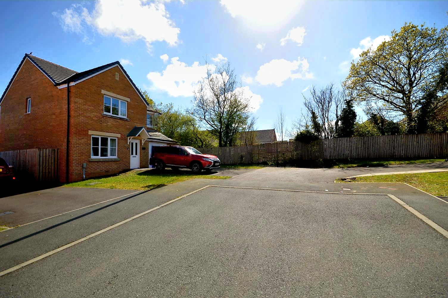 Detached House in Carmarthen