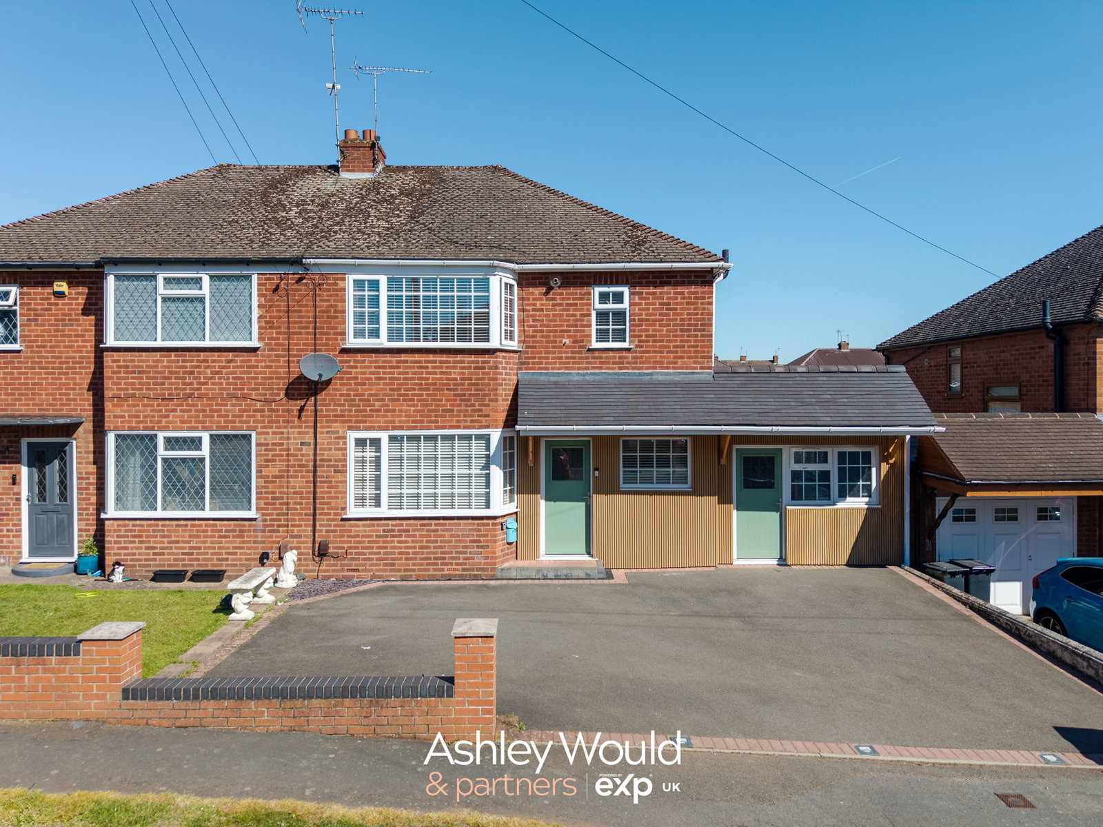 Semi Detached House in Kingswinford