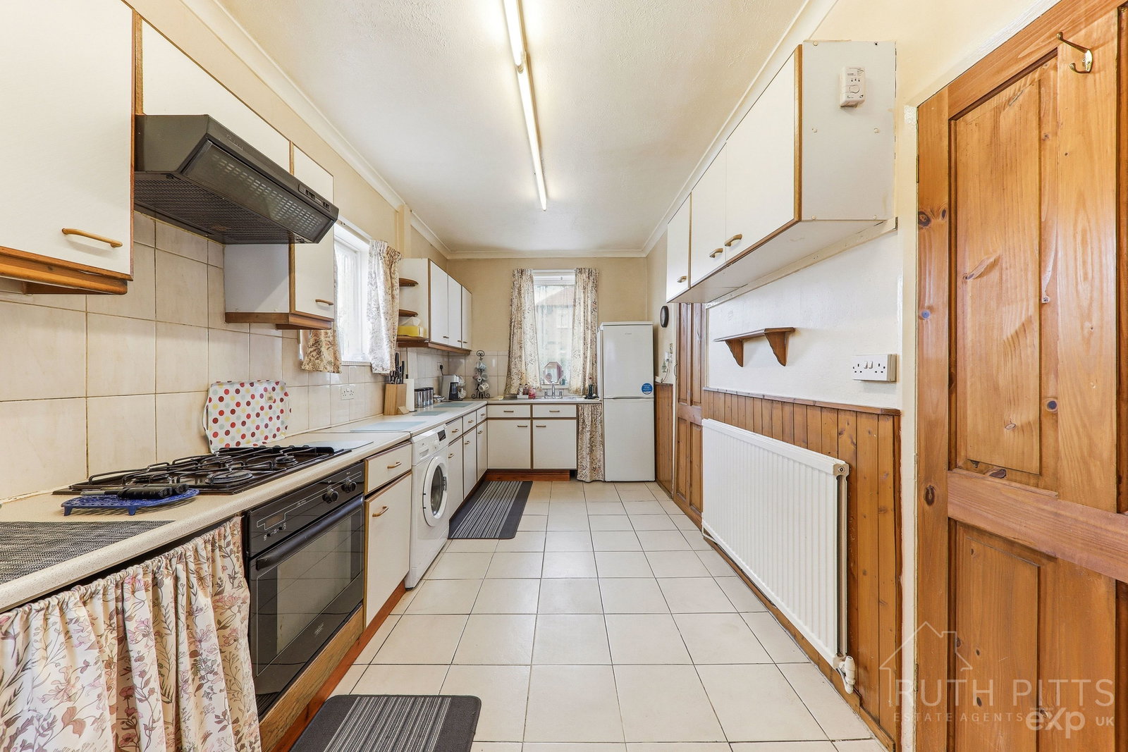 Semi Detached House in Wakefield
