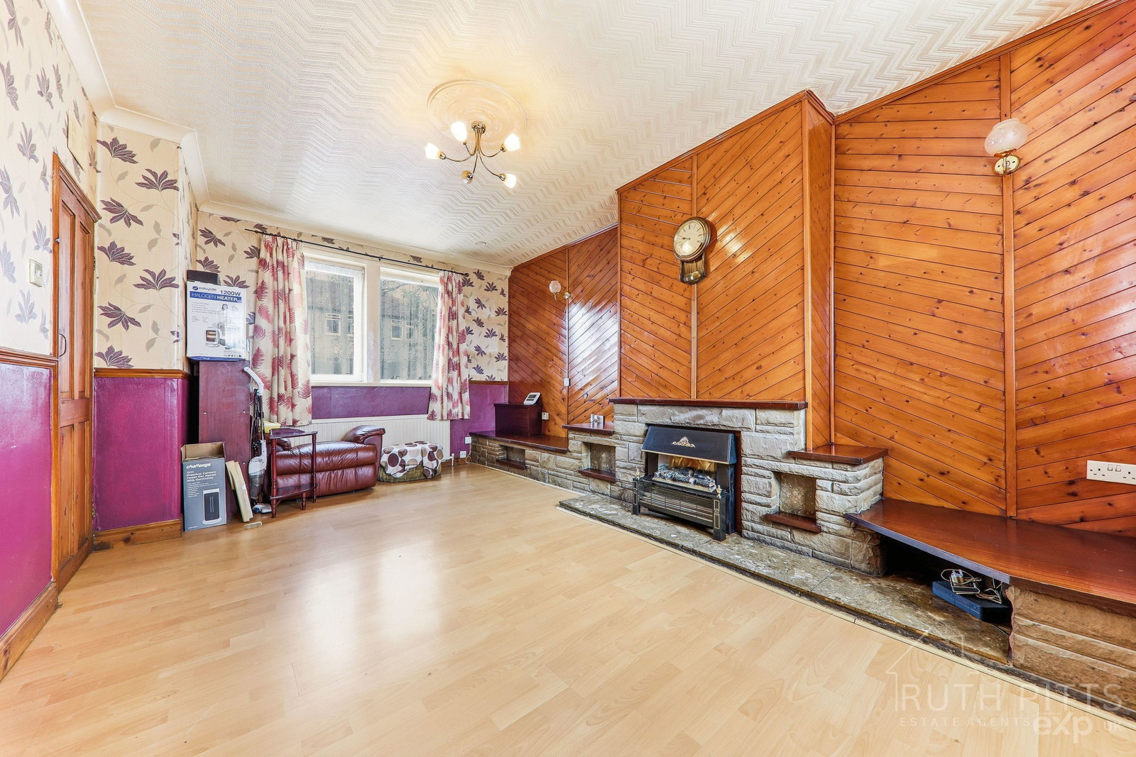 Semi Detached House in Wakefield