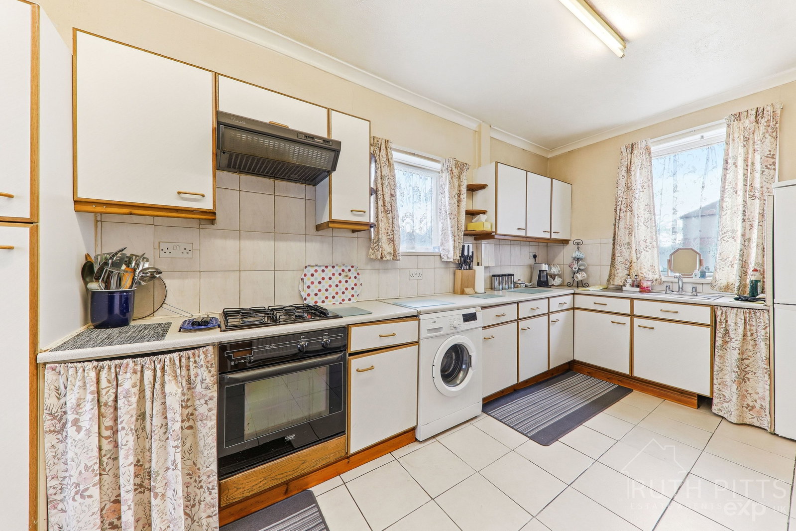 Semi Detached House in Wakefield
