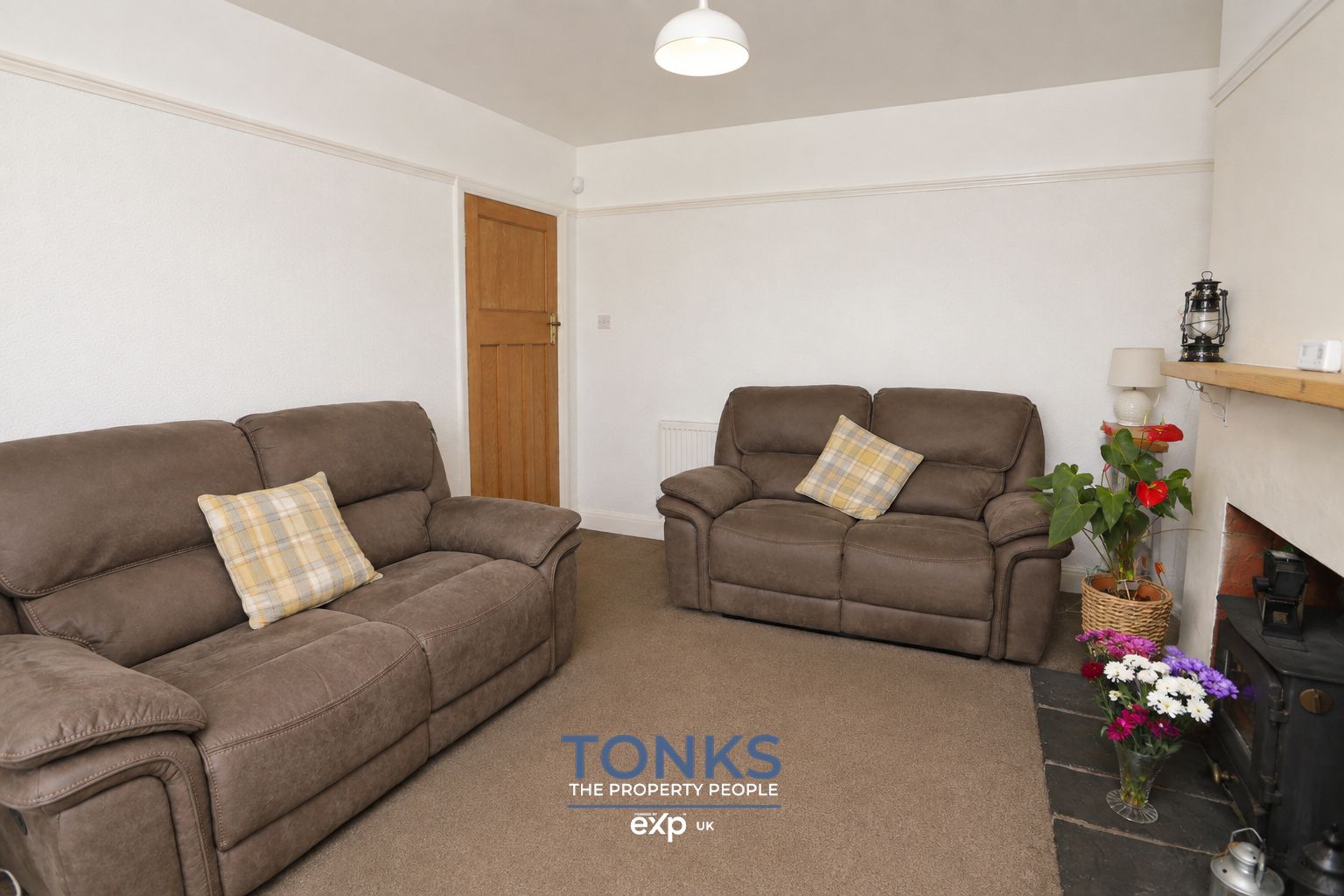 Semi Detached House in Rowley Regis 4