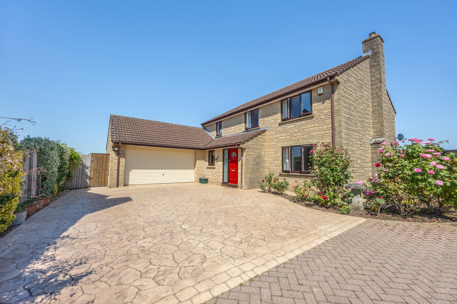 Detached House in Bath
