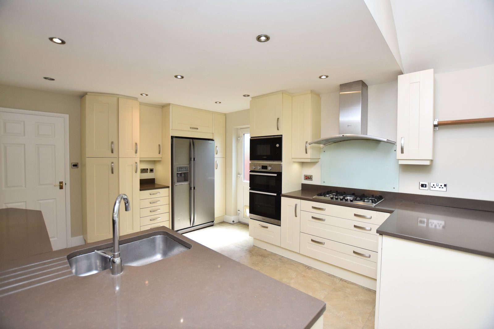 Detached House in Camberley