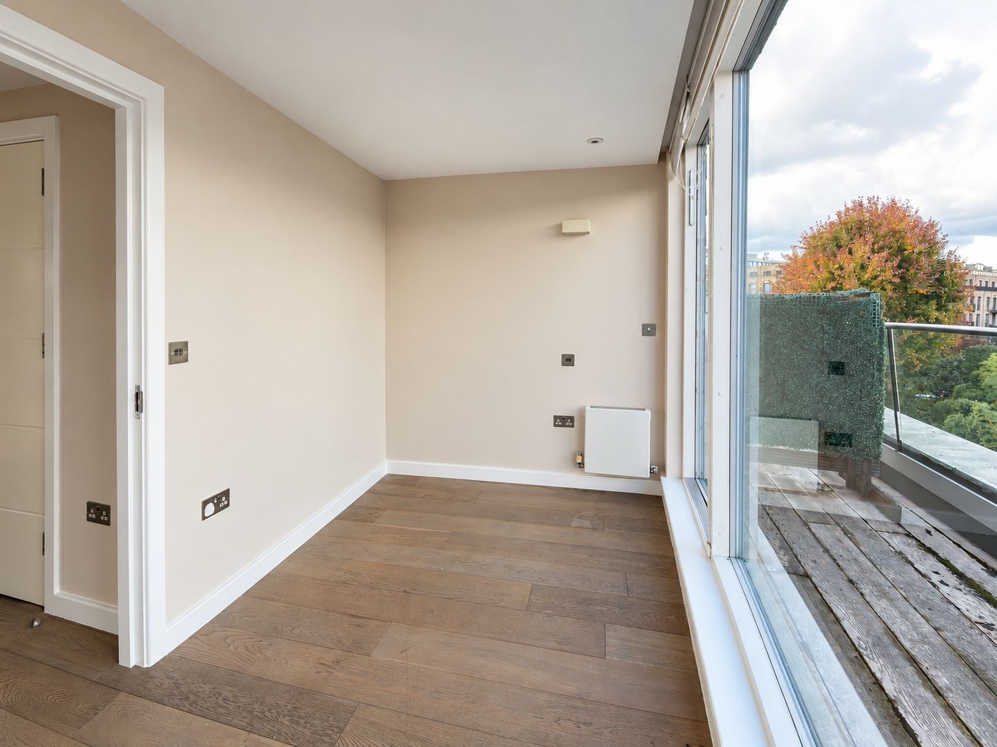 Flat for sale in London, Southern Row, Notting Hill, W10, 776 m²