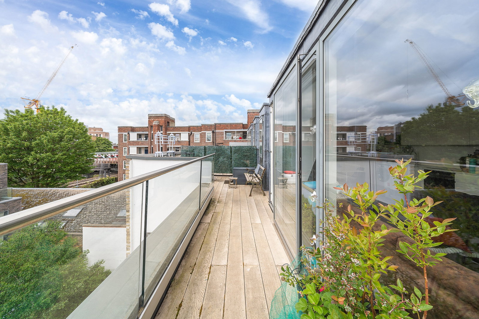 Flat for sale in London, Southern Row, Notting Hill, W10, 776 m²
