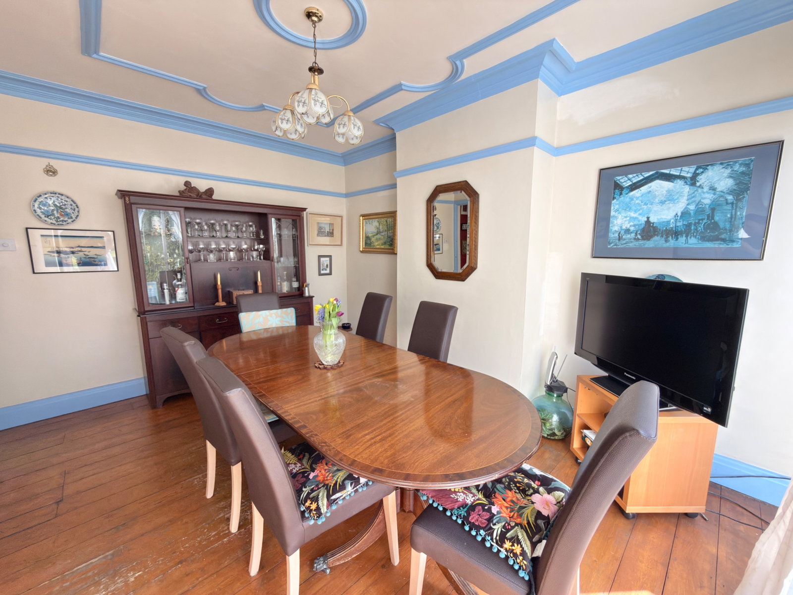 Semi Detached House in Harrow
