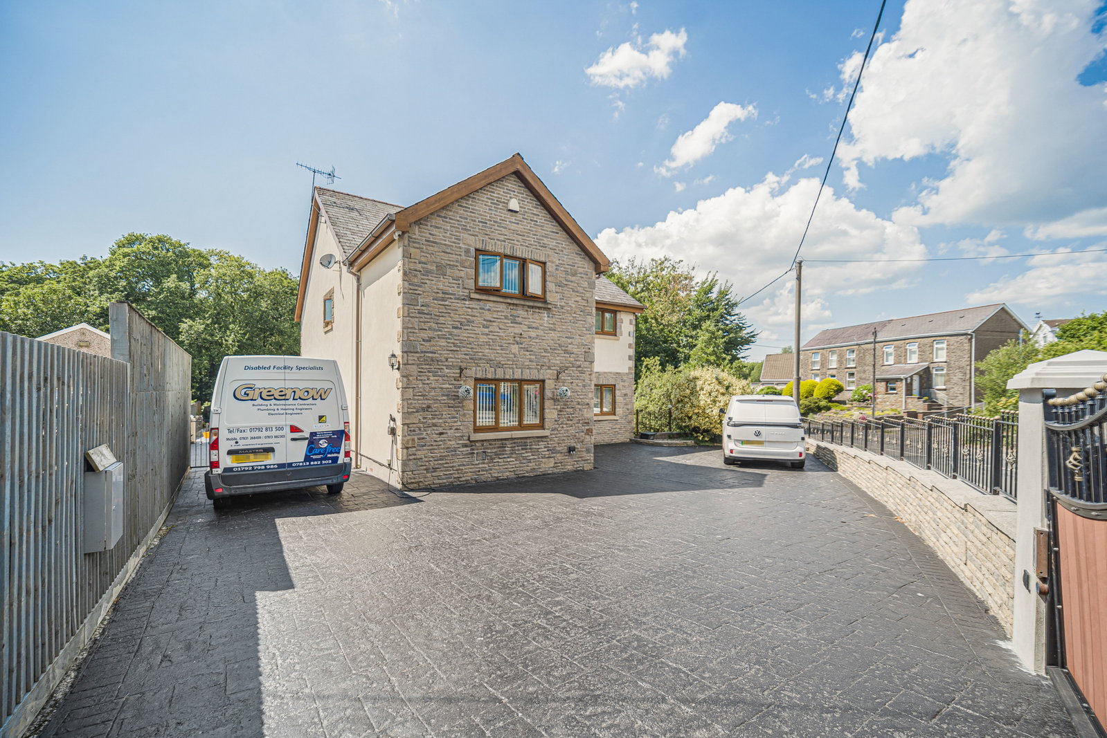 Detached House in Swansea