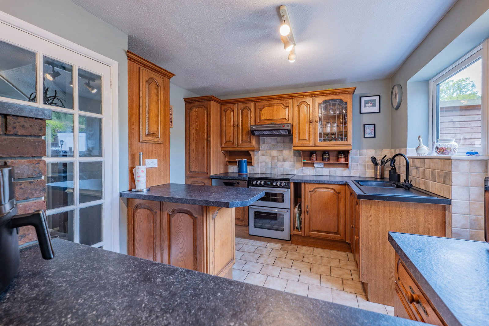 Semi Detached House in Crowborough