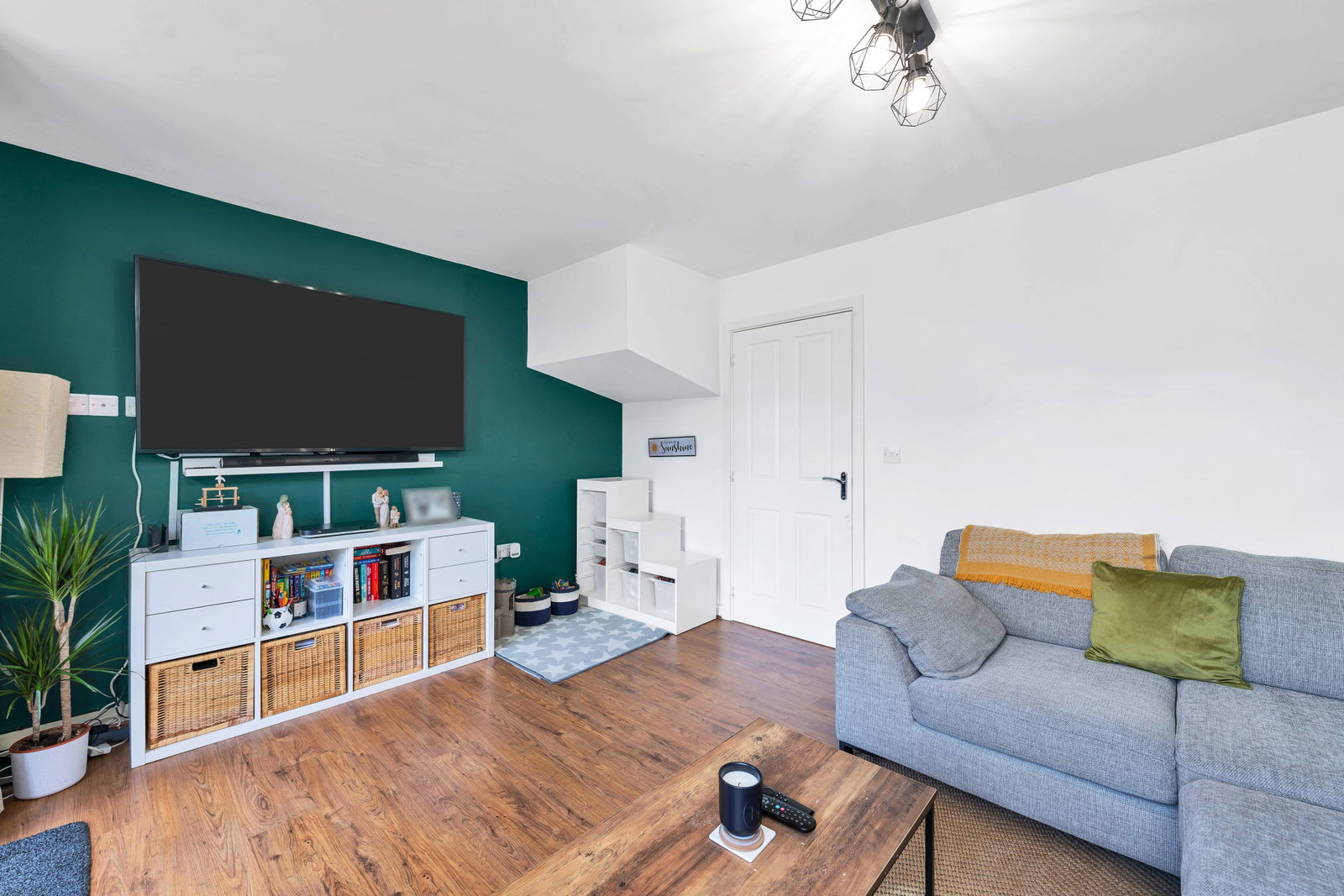 End Of Terrace House in Bedford