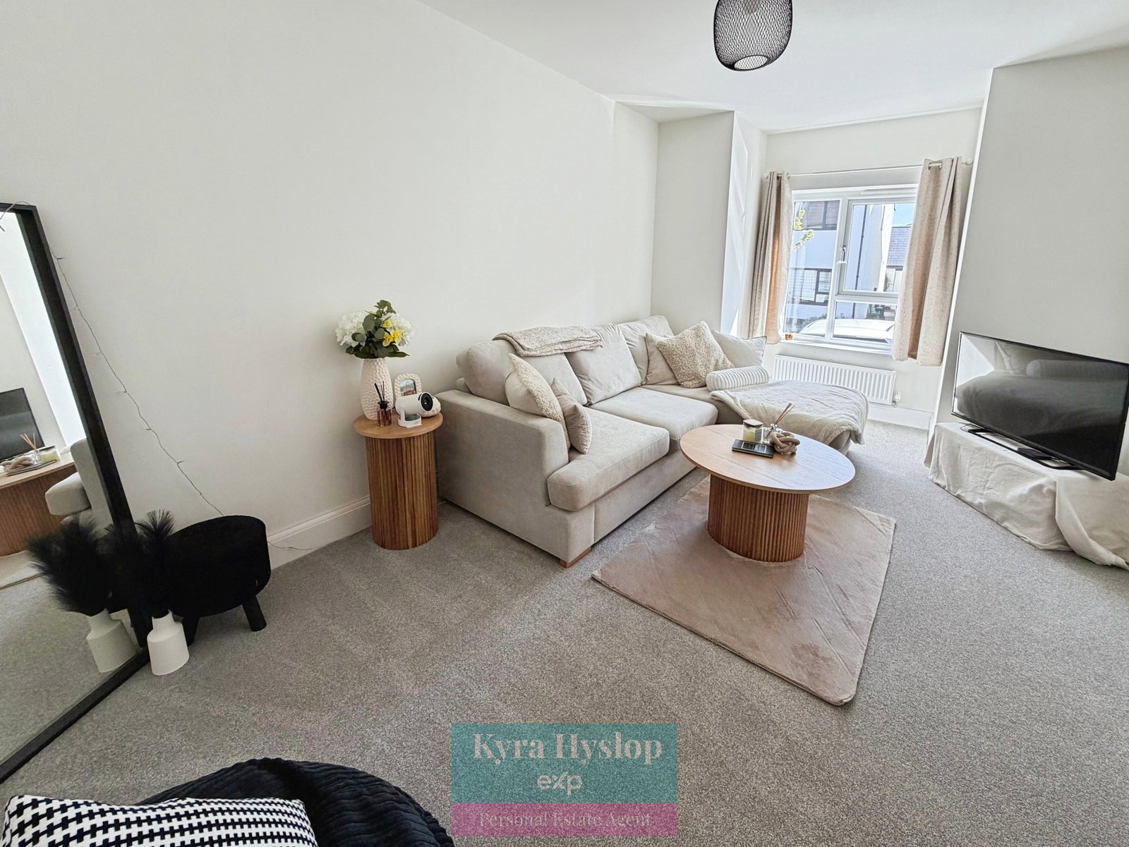 Semi Detached House in Exeter