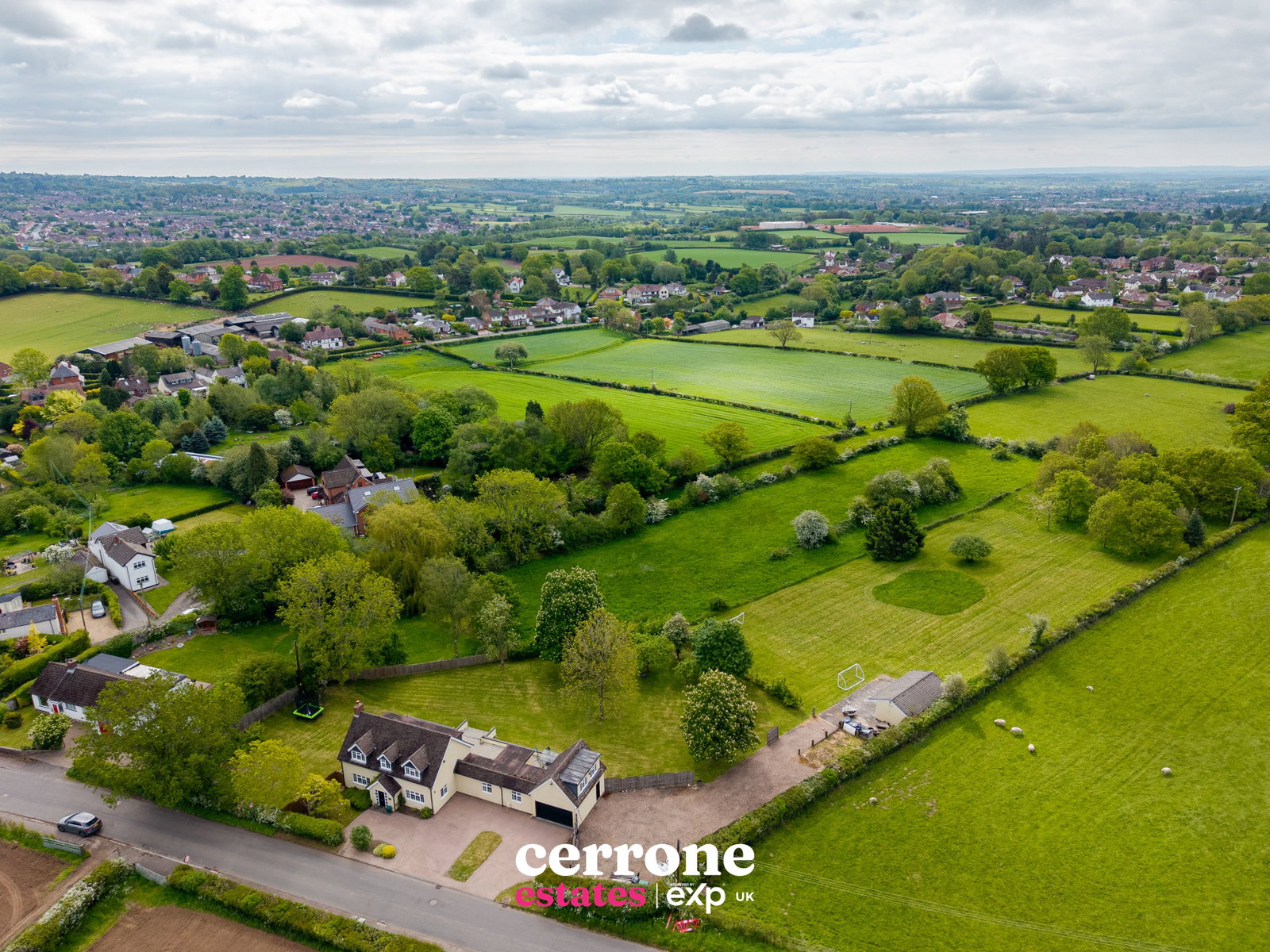 Detached House in Bromsgrove