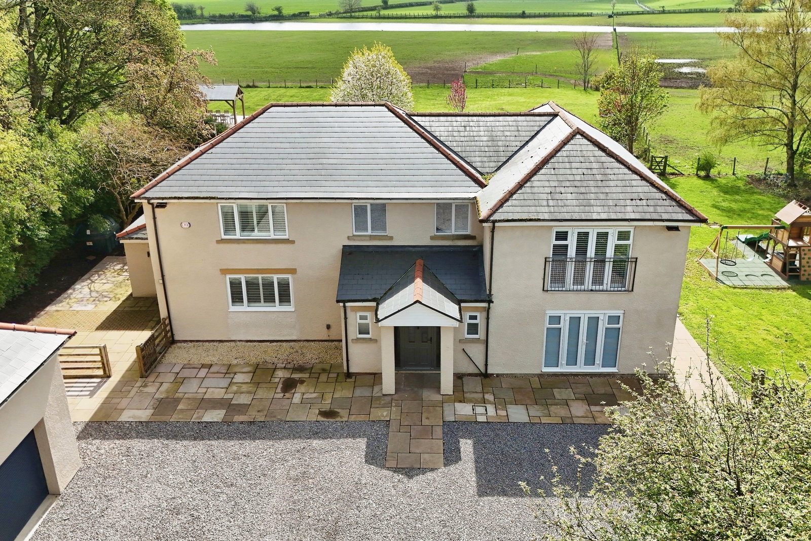 Detached House in Durham