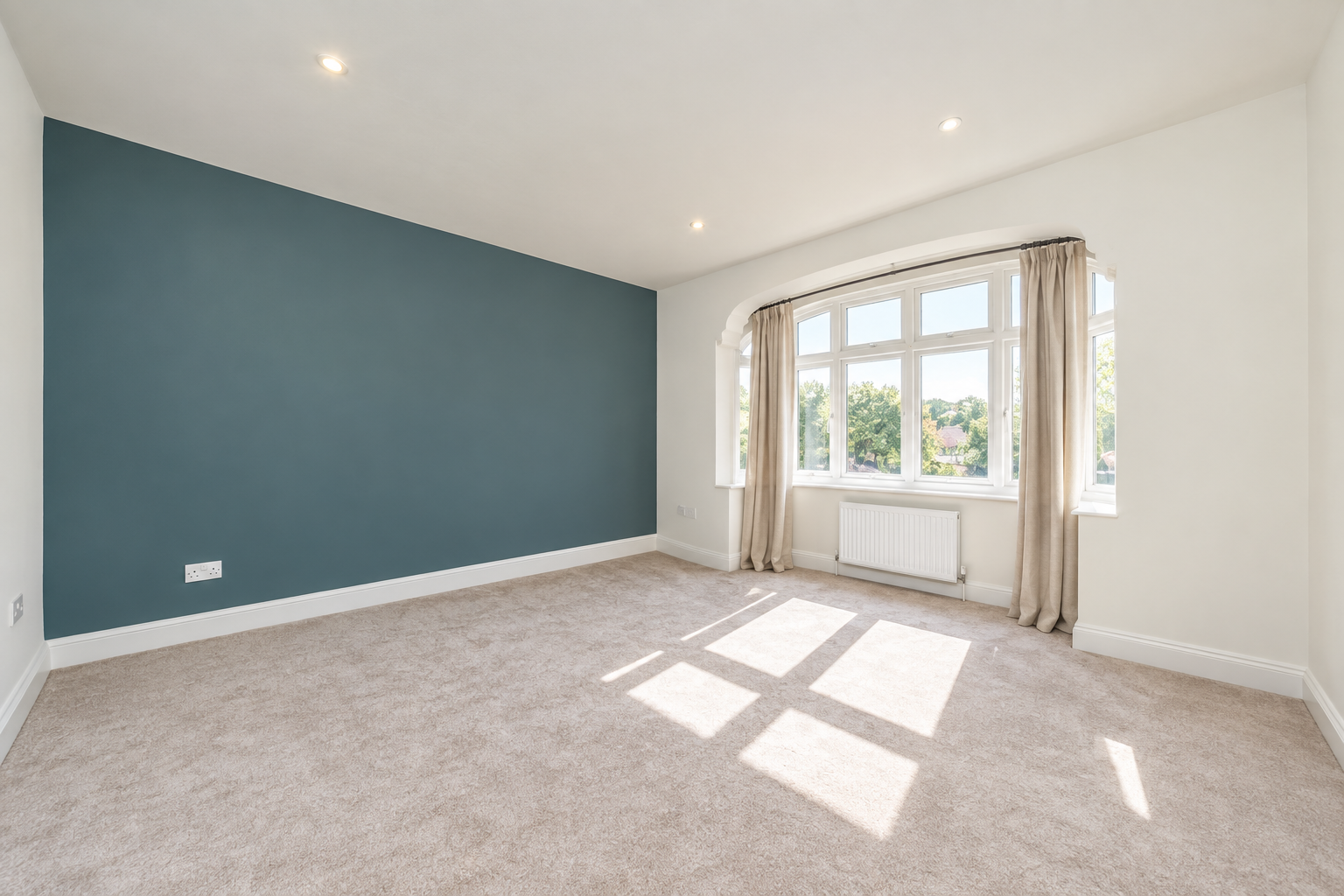 Semi Detached House for sale in London, Erridge Road, London, SW19