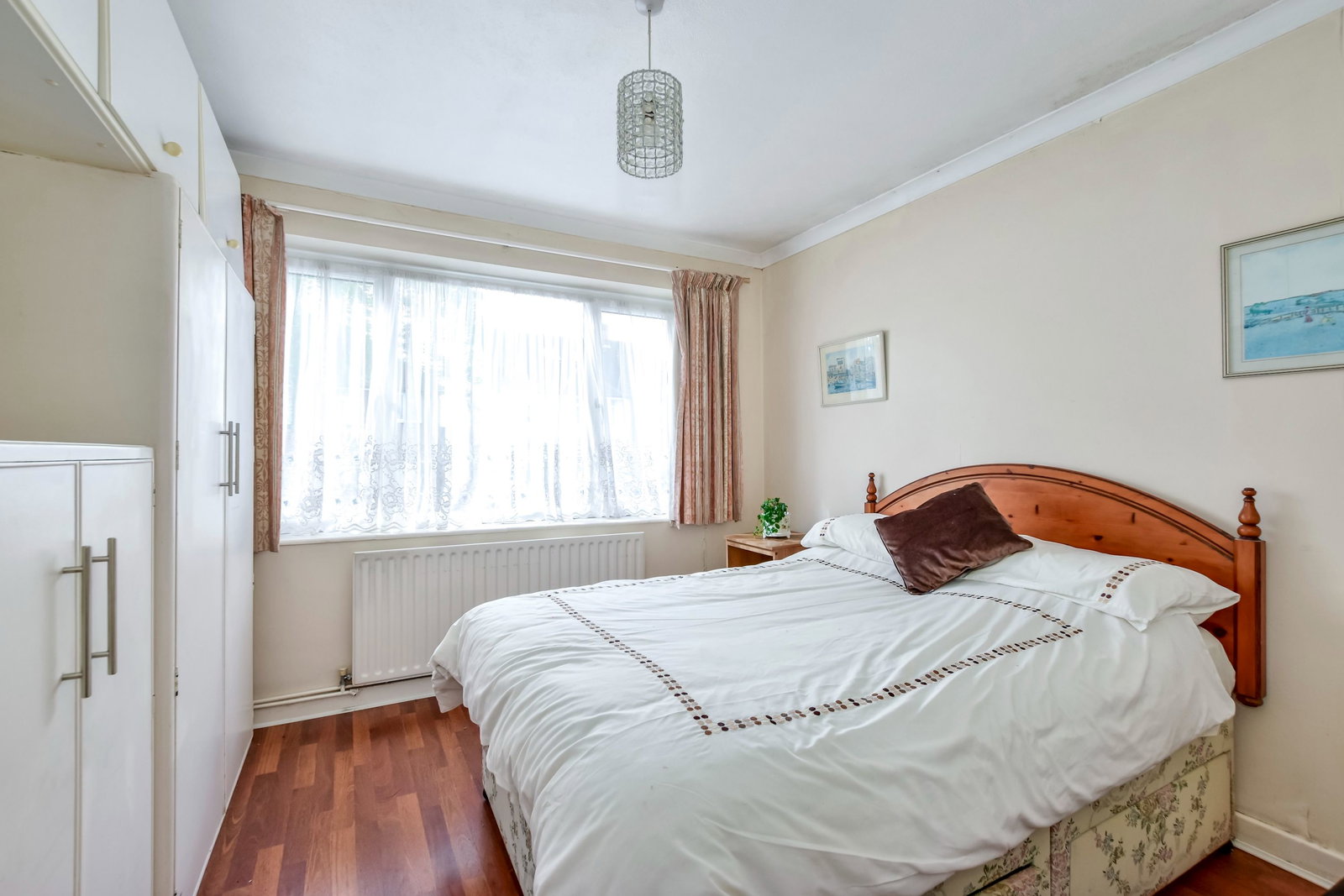 Semi Detached Bungalow in Hillingdon