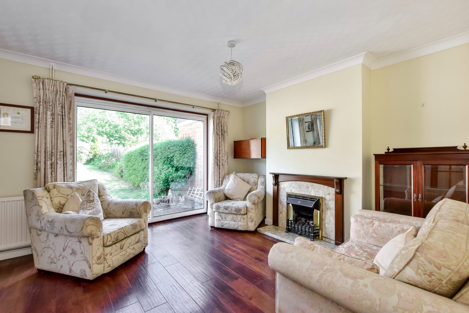 Semi Detached Bungalow in Hillingdon