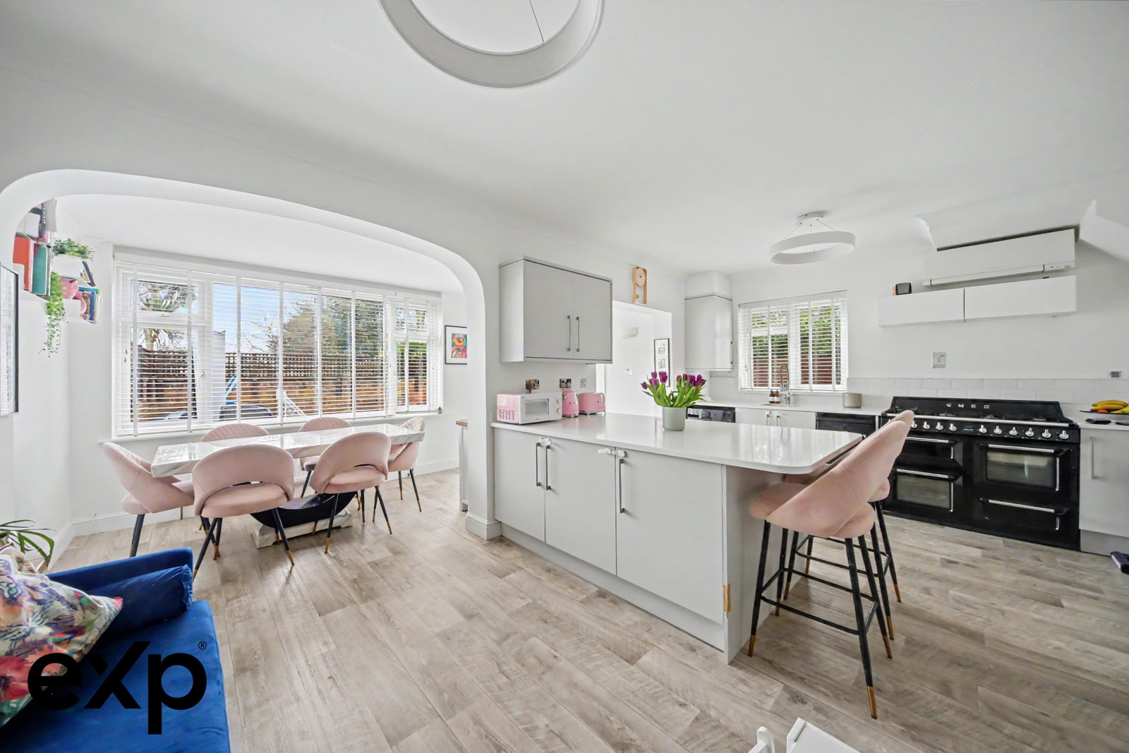 Semi Detached House in Romford