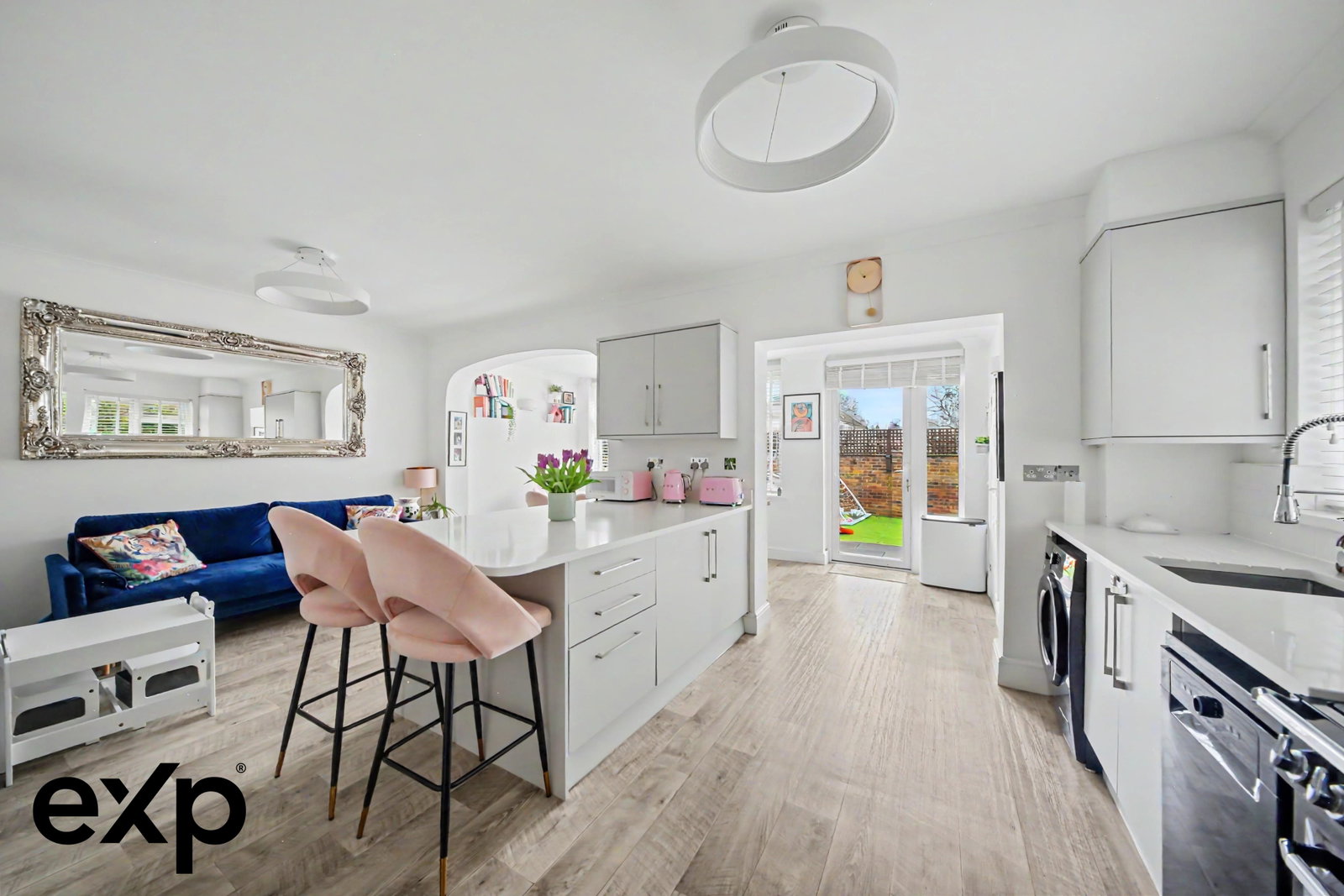 Semi Detached House in Romford