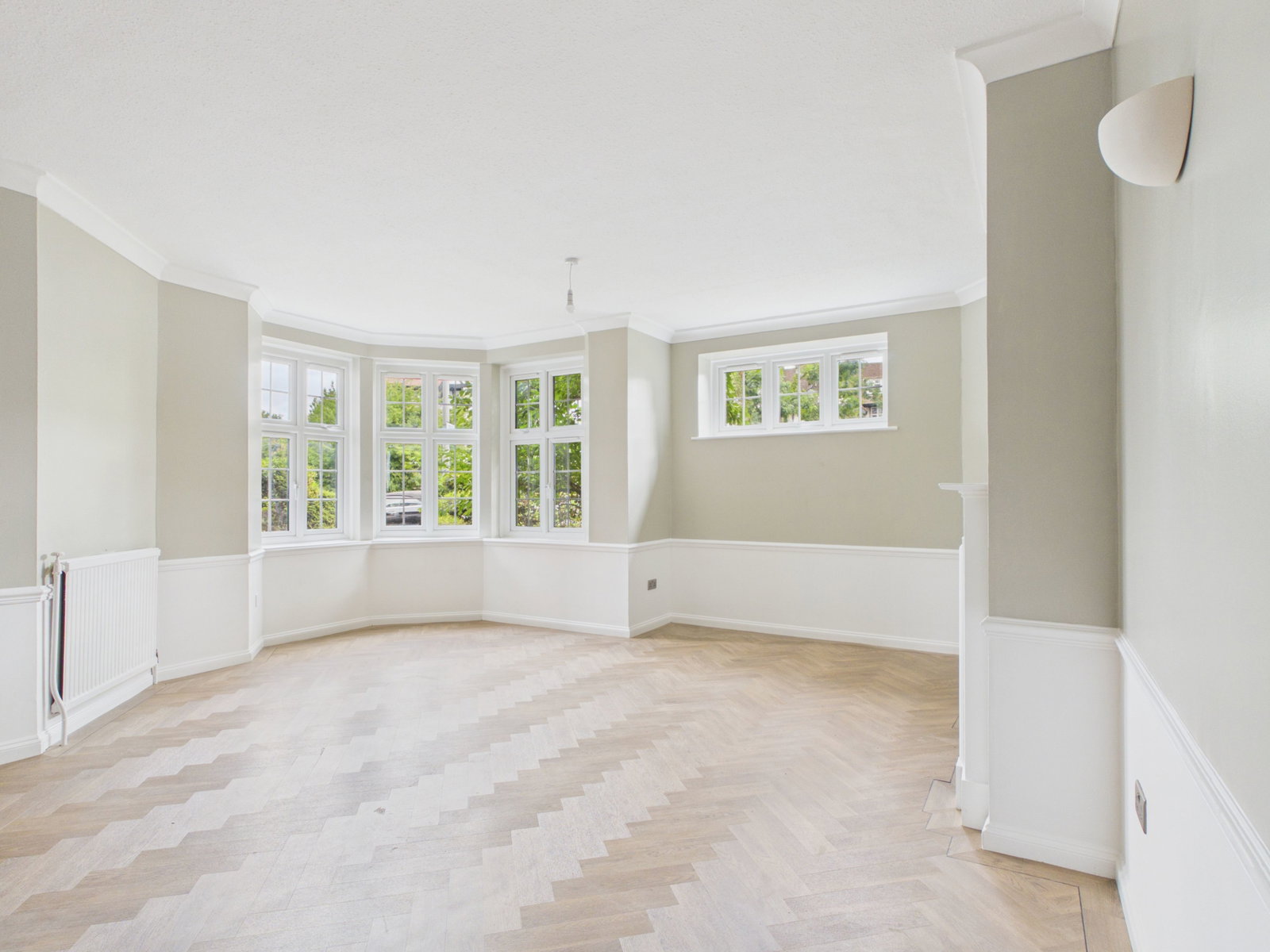 Ground Floor Flat for sale in London, Vernon Court, Hendon Way, 1208 m²