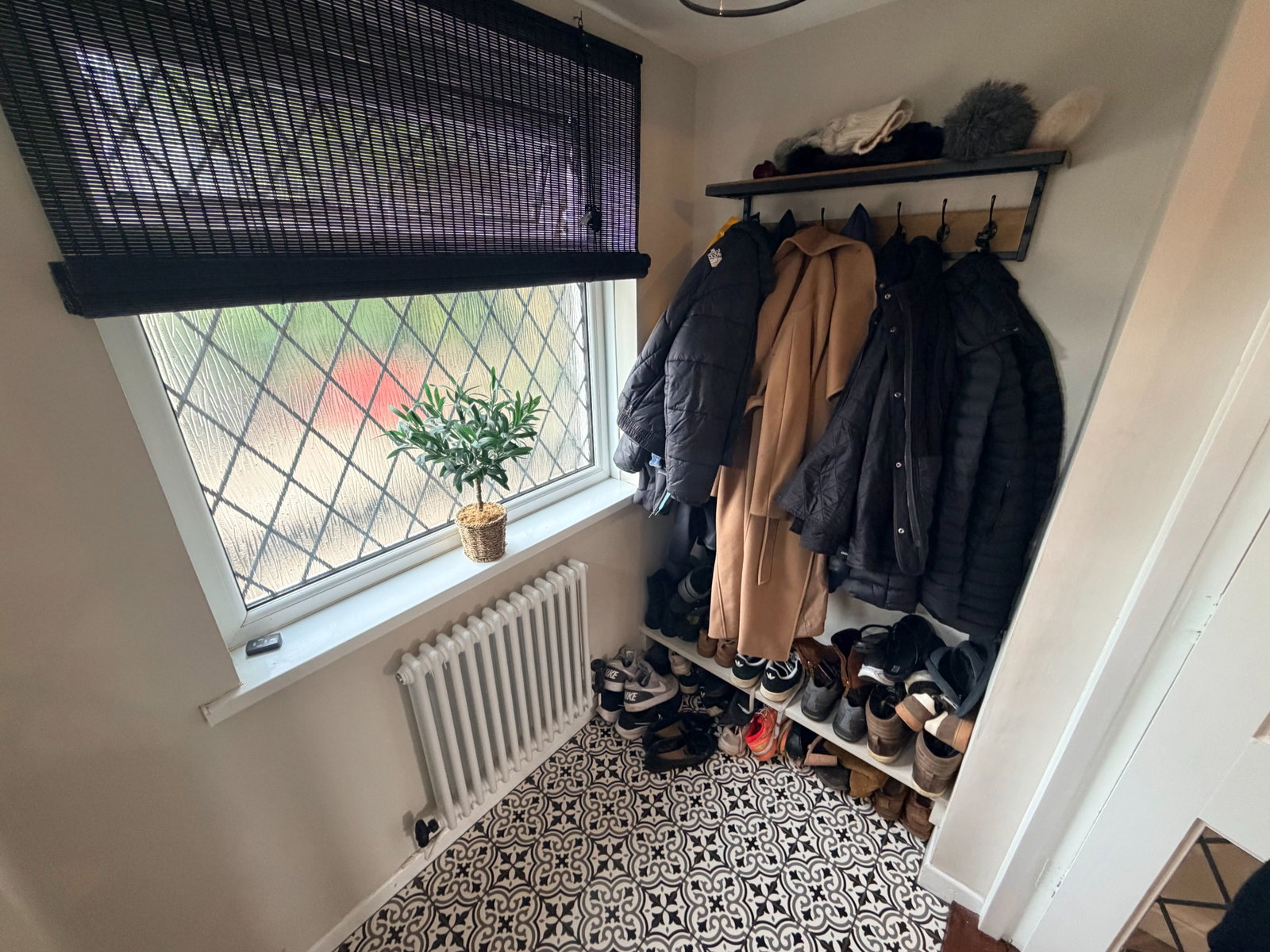 Semi Detached House for sale in Maesteg, Maesteg Road, Maesteg, Mid Glamorgan, CF34 9SN