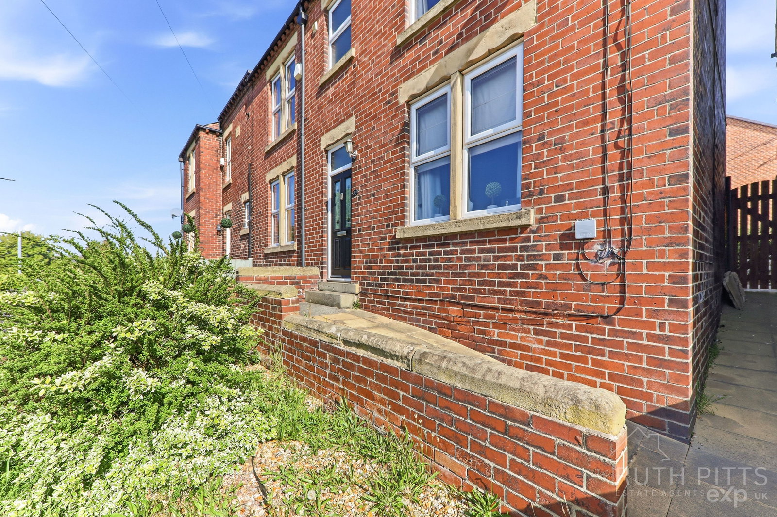 Semi Detached House in Pontefract