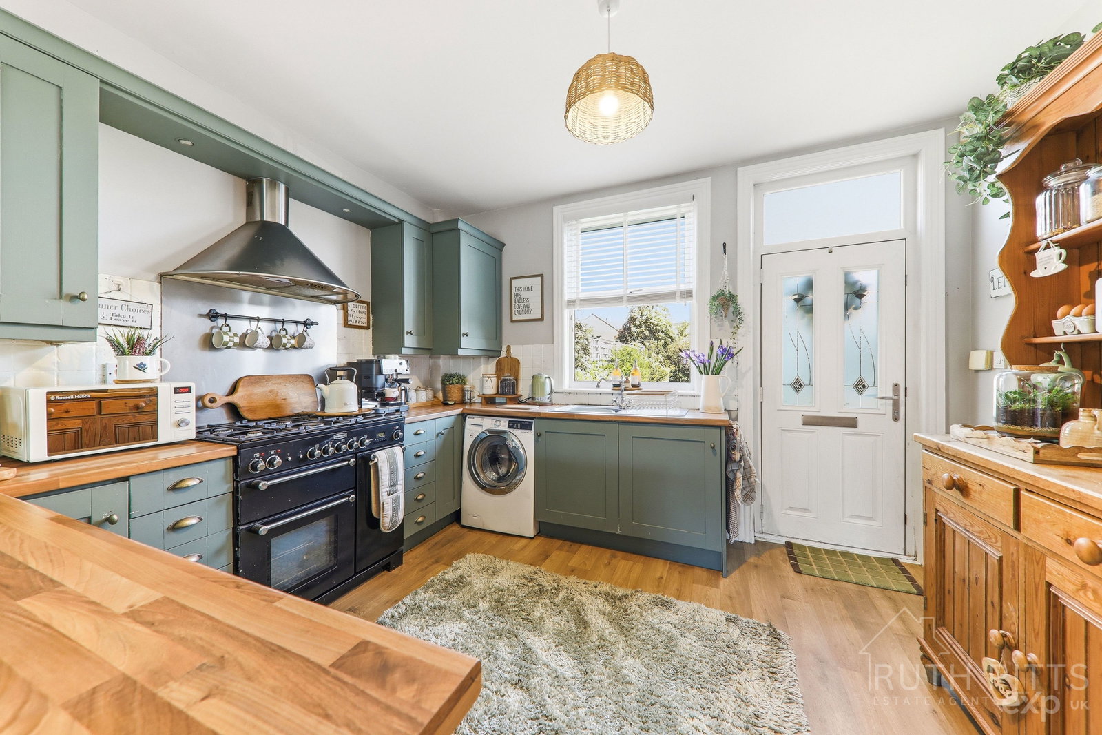 Semi Detached House in Pontefract