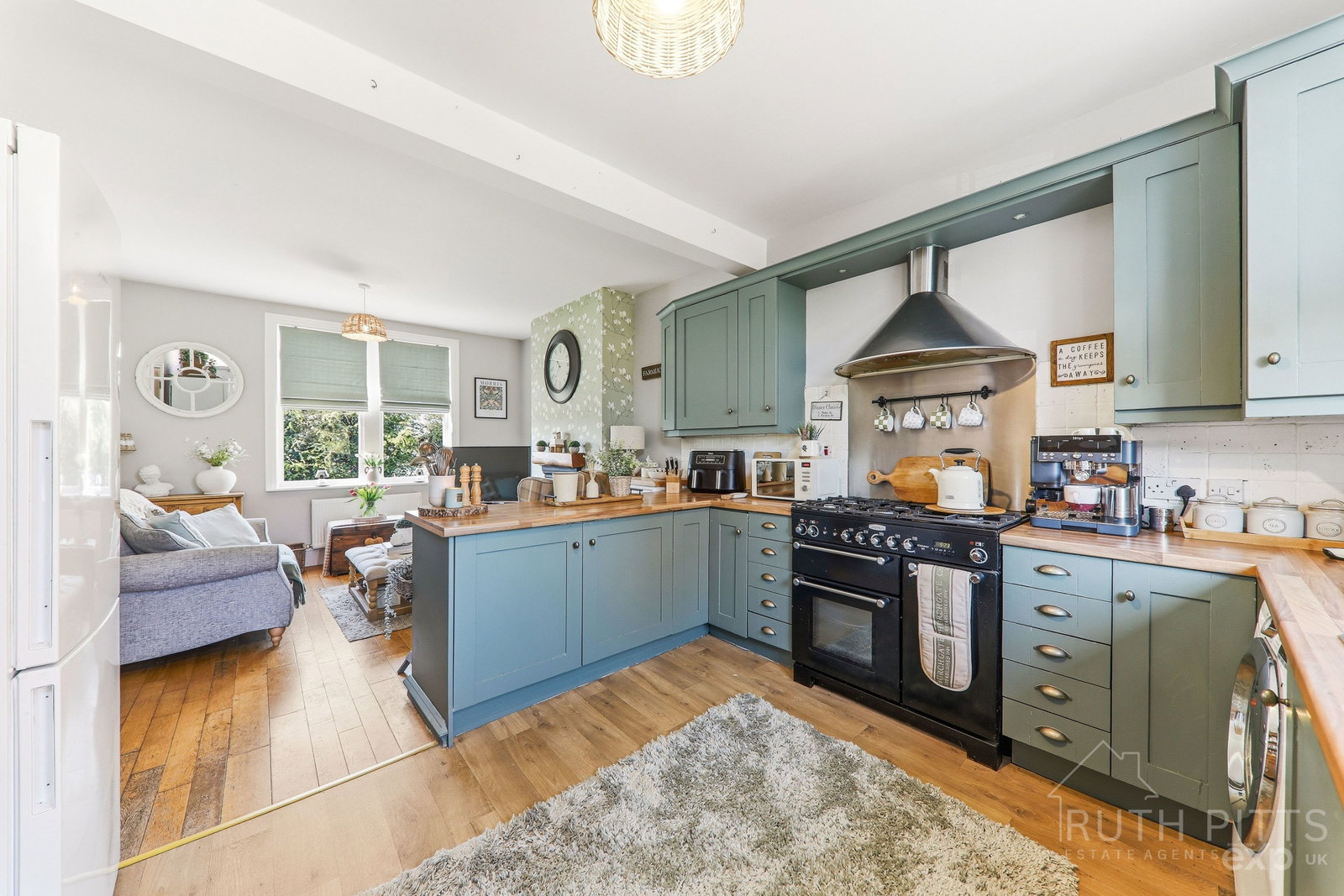 Semi Detached House in Pontefract