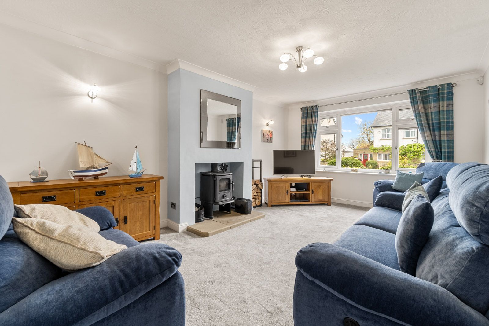 Semi Detached Bungalow in Brighouse