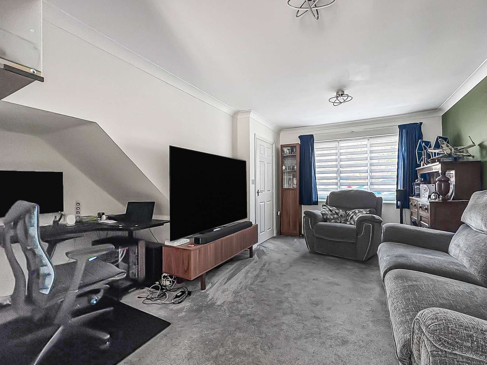 Semi Detached House in Gloucester