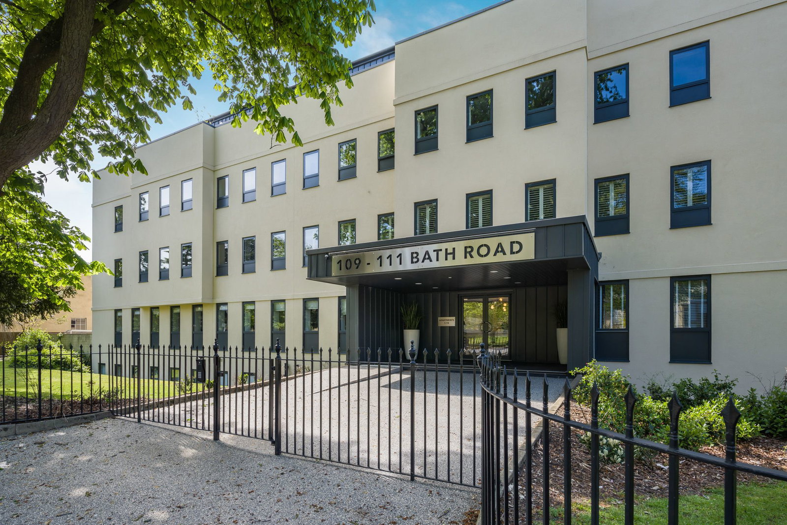 Apartment in Cheltenham