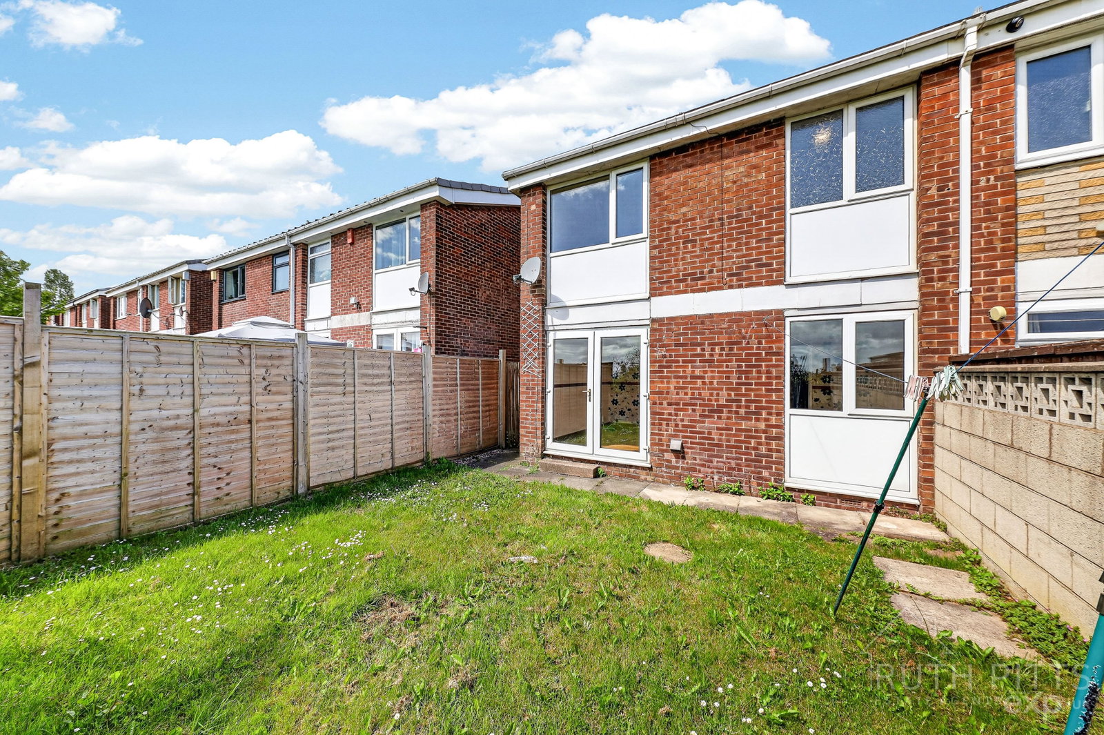 Semi Detached House in Pontefract
