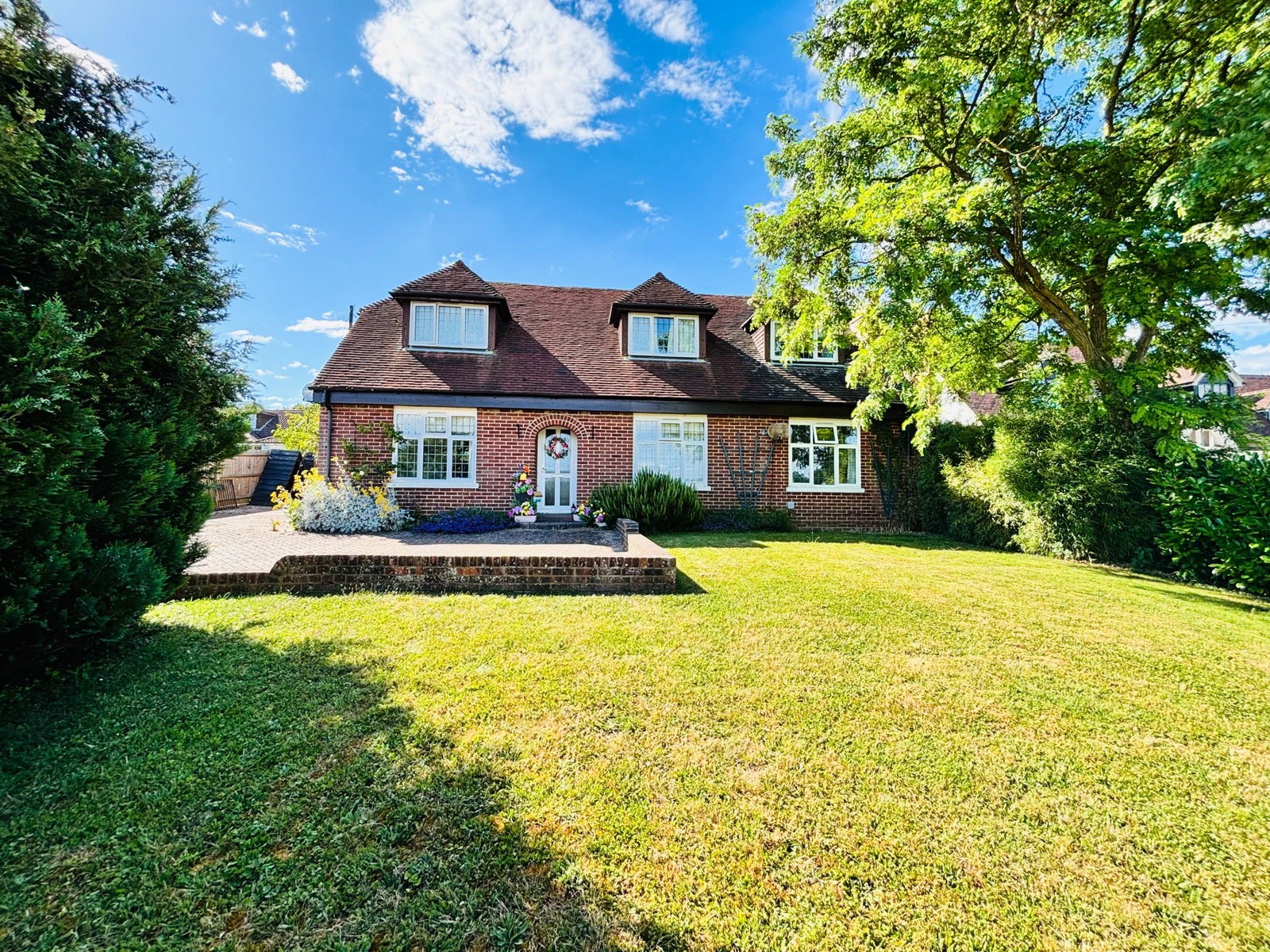 Detached House in Ashford