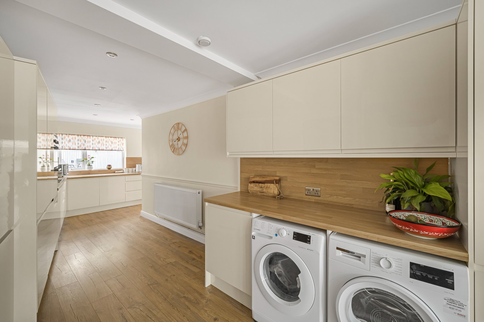 Semi Detached House in Pontyclun