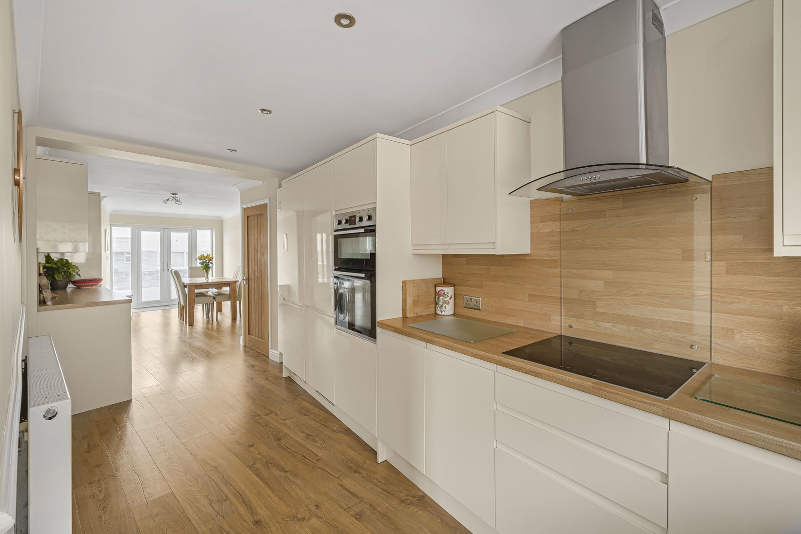 Semi Detached House in Pontyclun