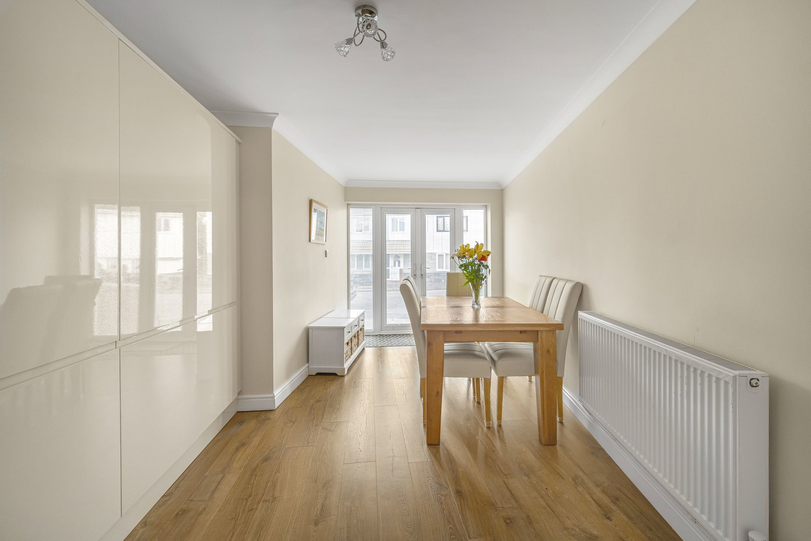 Semi Detached House in Pontyclun
